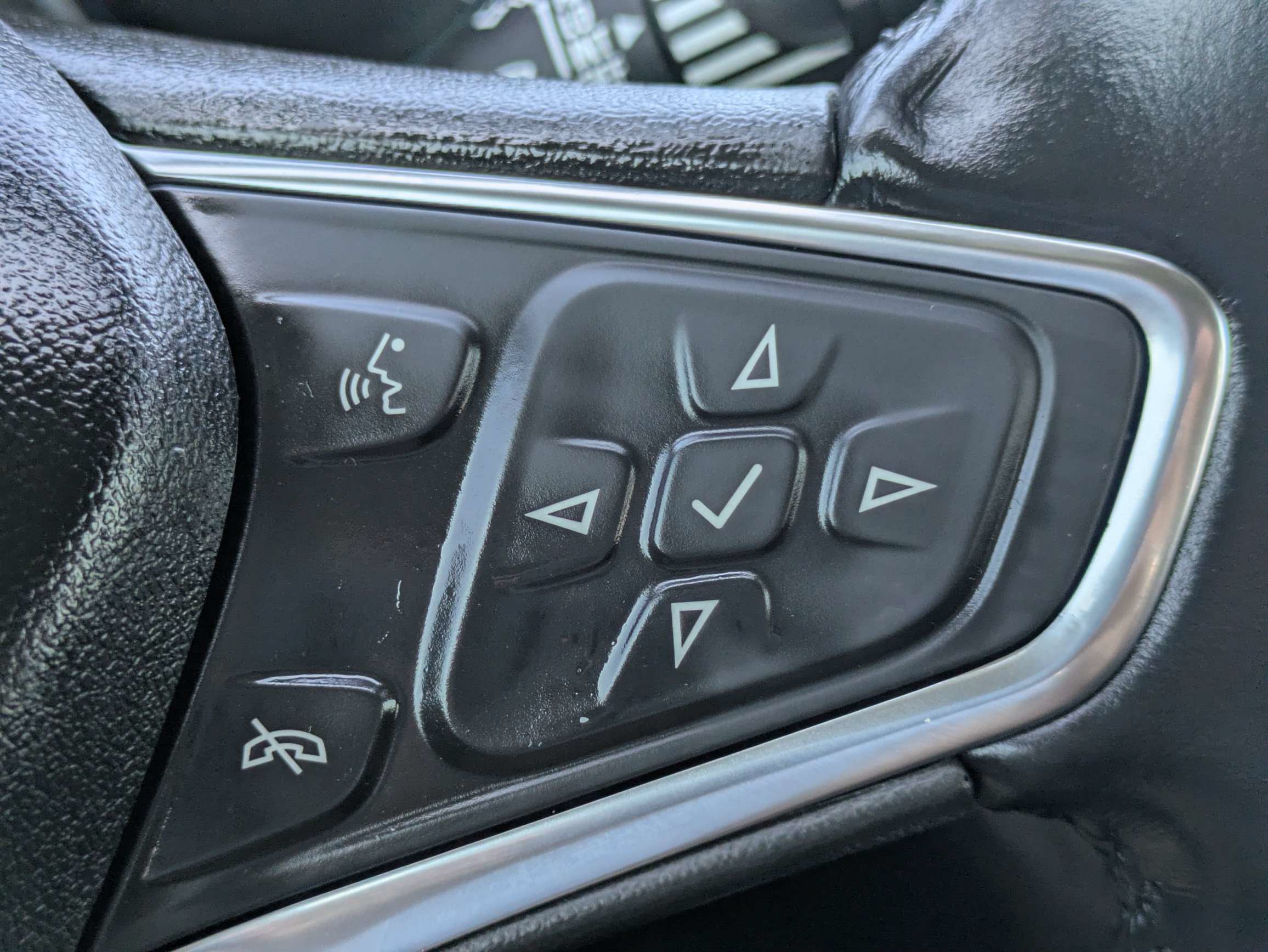 Used 2021 Chevrolet Equinox LT FWD image 29