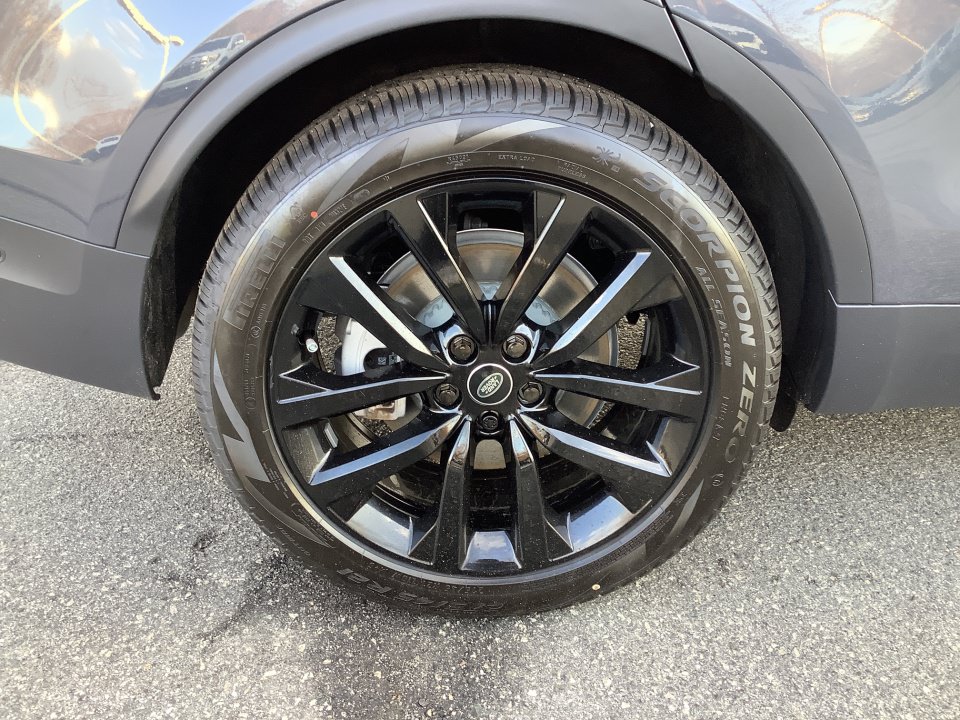 New 2026 Land Rover Discovery S AWD/4WD image 27