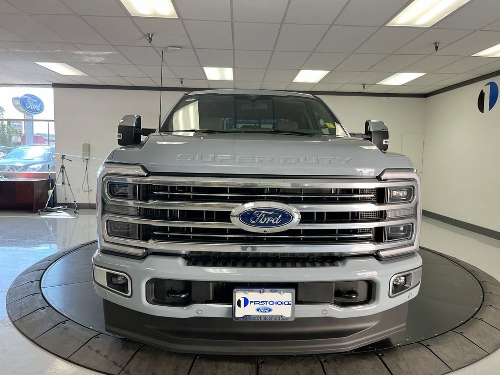 New 2025 Ford F350 Platinum w/ Platinum Plus Package image 3