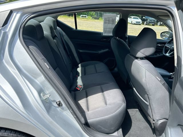 Used 2024 Nissan Altima 2.5 SV FWD image 24