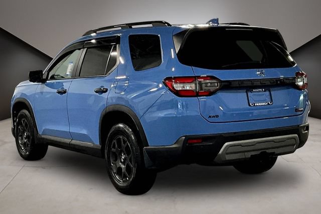 Certified 2023 Honda Pilot TrailSport image 4