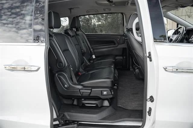 Used 2023 Honda Odyssey Elite image 46