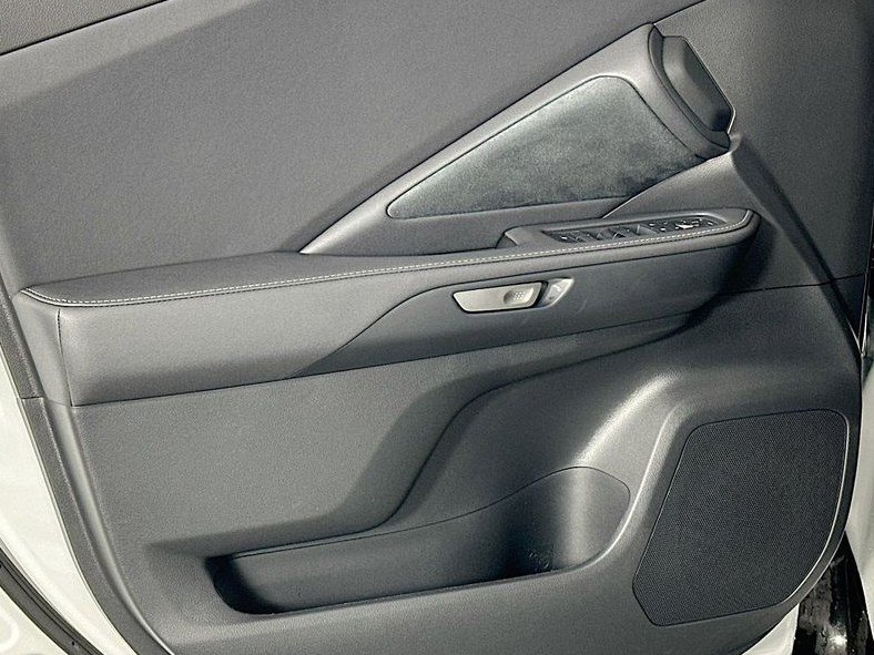 New 2026 Lexus TX 500h AWD image 21