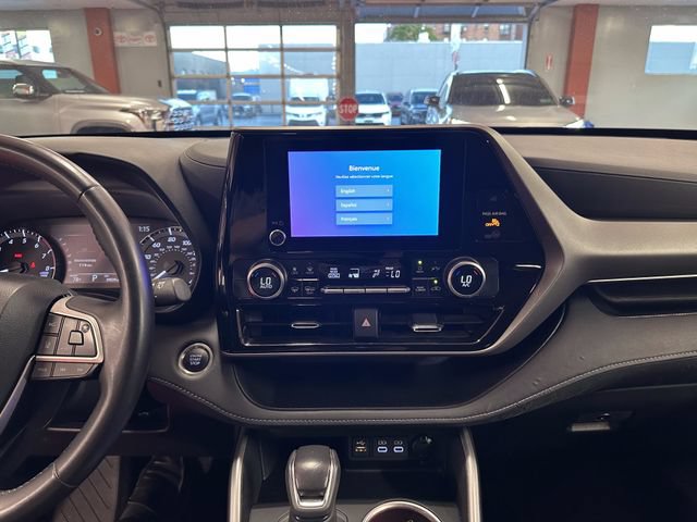 Certified 2025 Toyota Highlander LE AWD/4WD image 23
