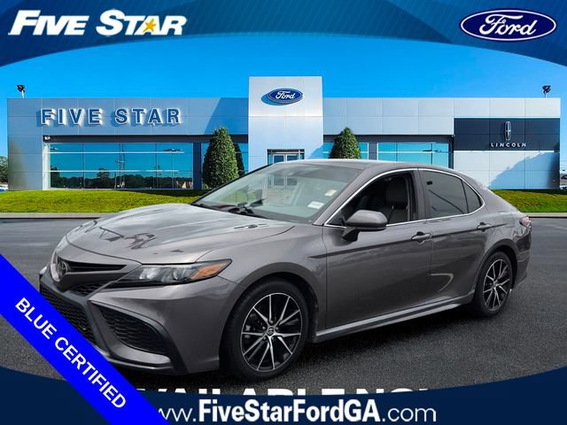 Used 2021 Toyota Camry SE FWD image 3