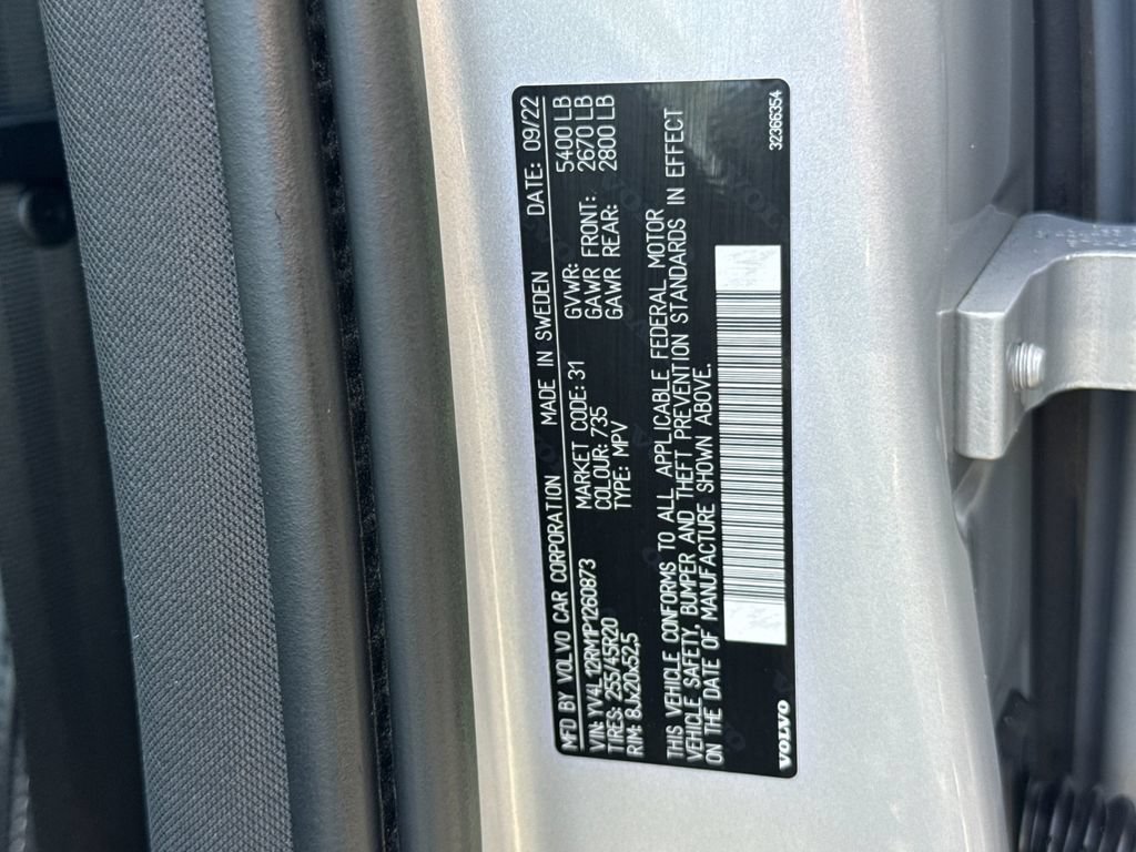 Certified 2023 Volvo XC60 B5 Ultimate AWD/4WD image 30
