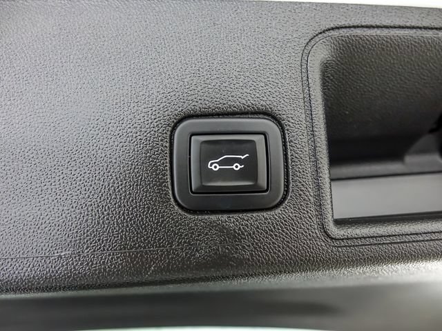 Certified 2023 GMC Terrain SLE w/ Driver Convenience Package FWD image 28