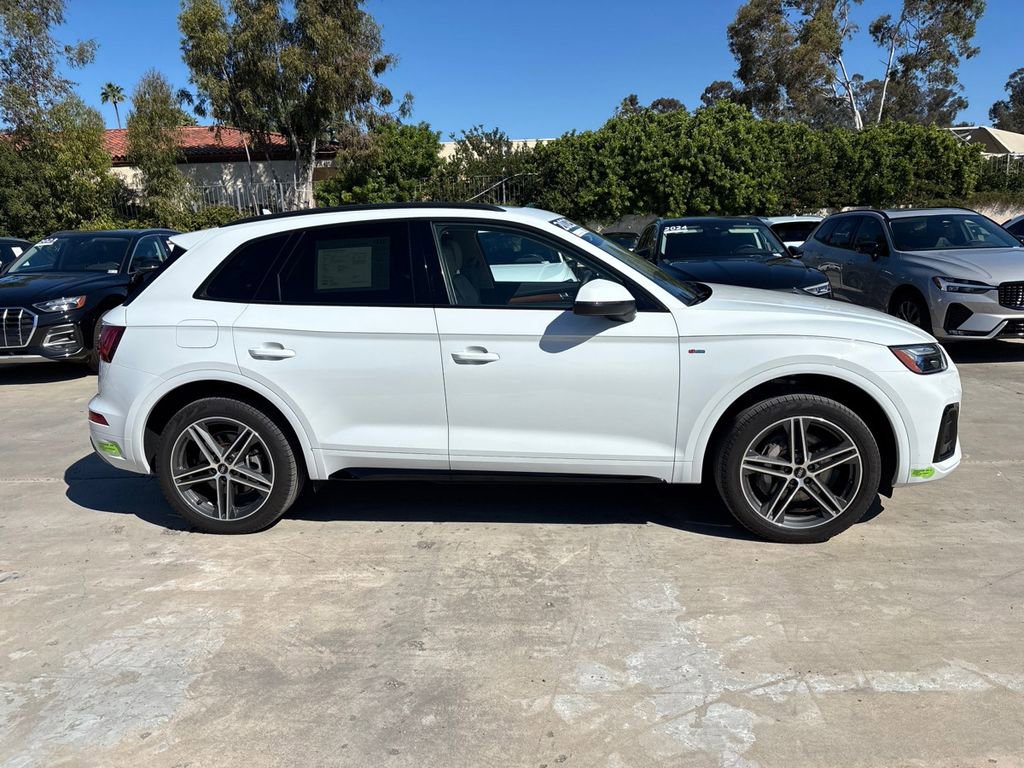 Used 2023 Audi Q5 e Premium Plus w/ Premium Plus Package image 8