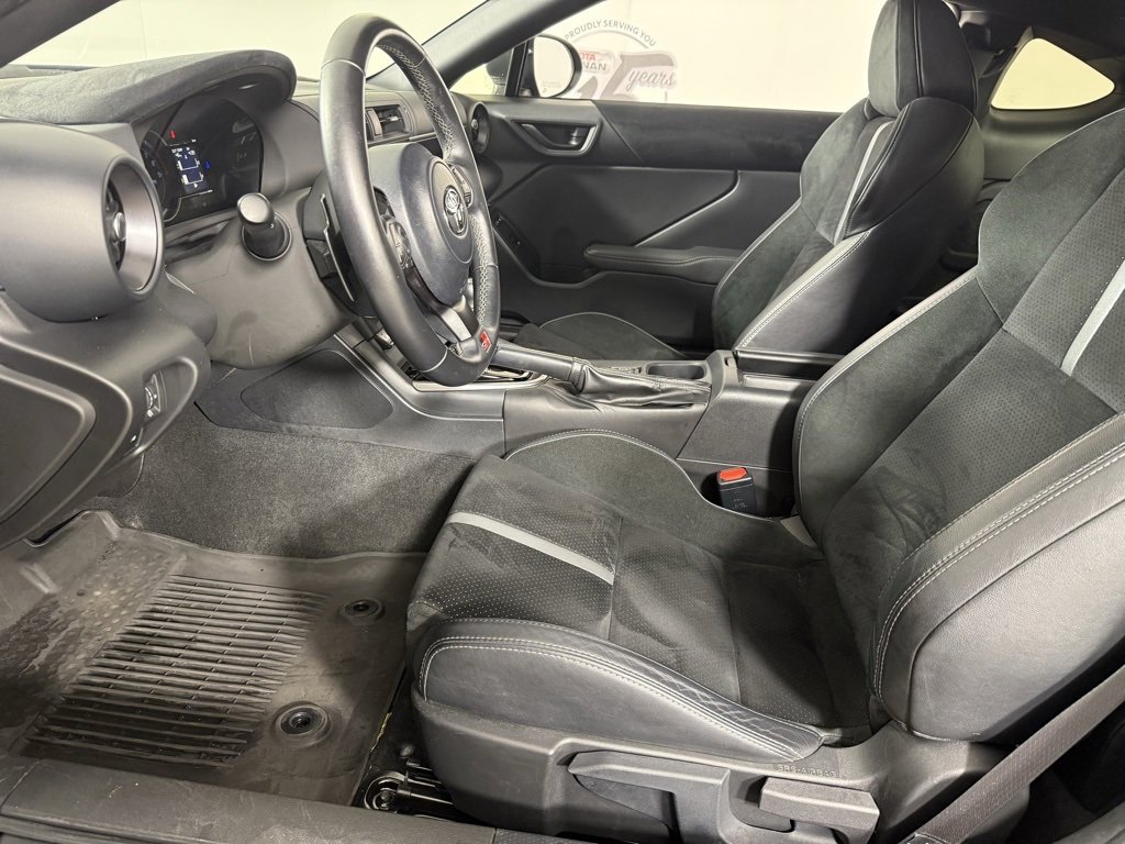 Used 2023 Toyota GR86 Premium w/ ALL Weather Mat Package (TMS) image 5