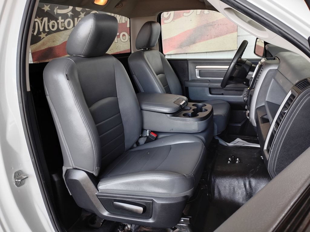 Used 2018 RAM 1500 ST AWD/4WD image 13