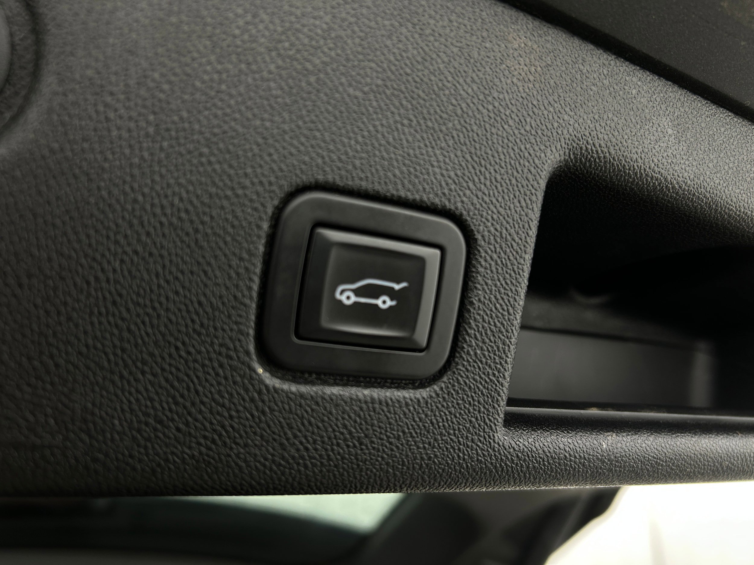 Used 2018 Chevrolet Equinox LT AWD/4WD image 31