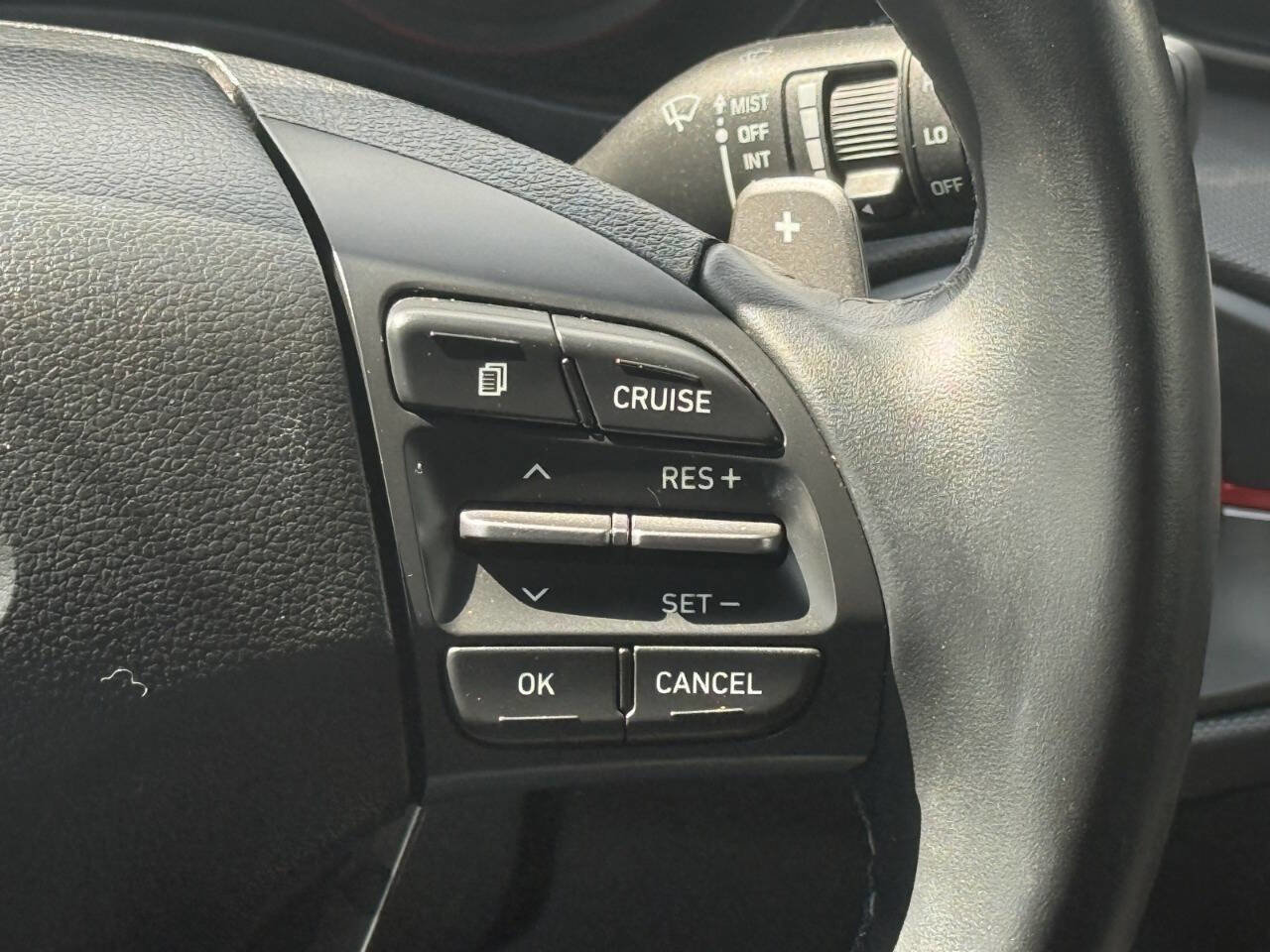 Used 2019 Hyundai Veloster 2.0 Premium image 18