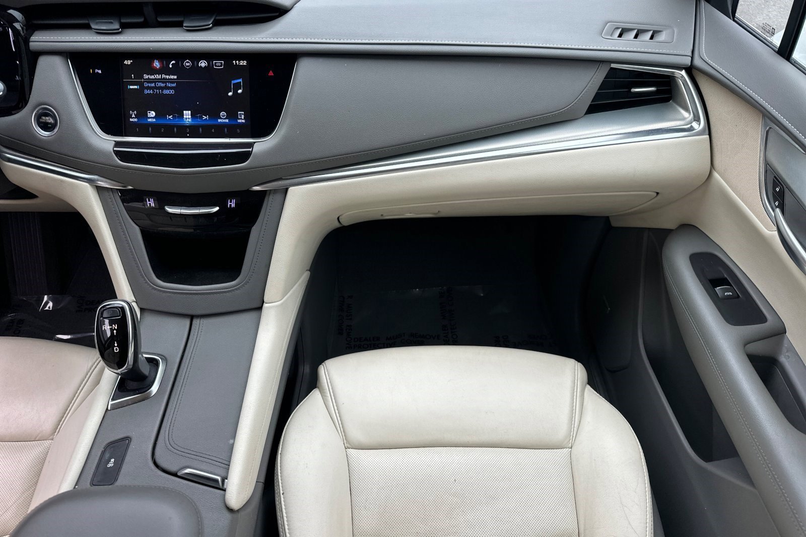 Used 2018 Cadillac XT5 Luxury w/ Driver Awareness Package image 31