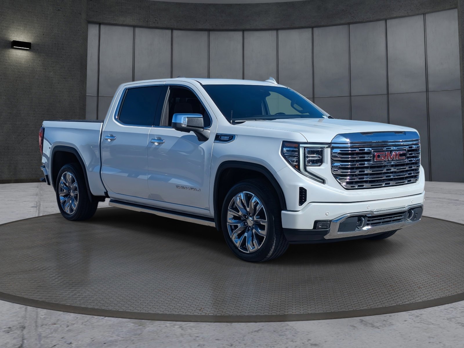 Used 2023 GMC Sierra 1500 Denali w/ Denali Reserve Package image 8