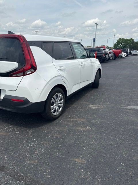 Used 2020 Kia Soul LX FWD image 5