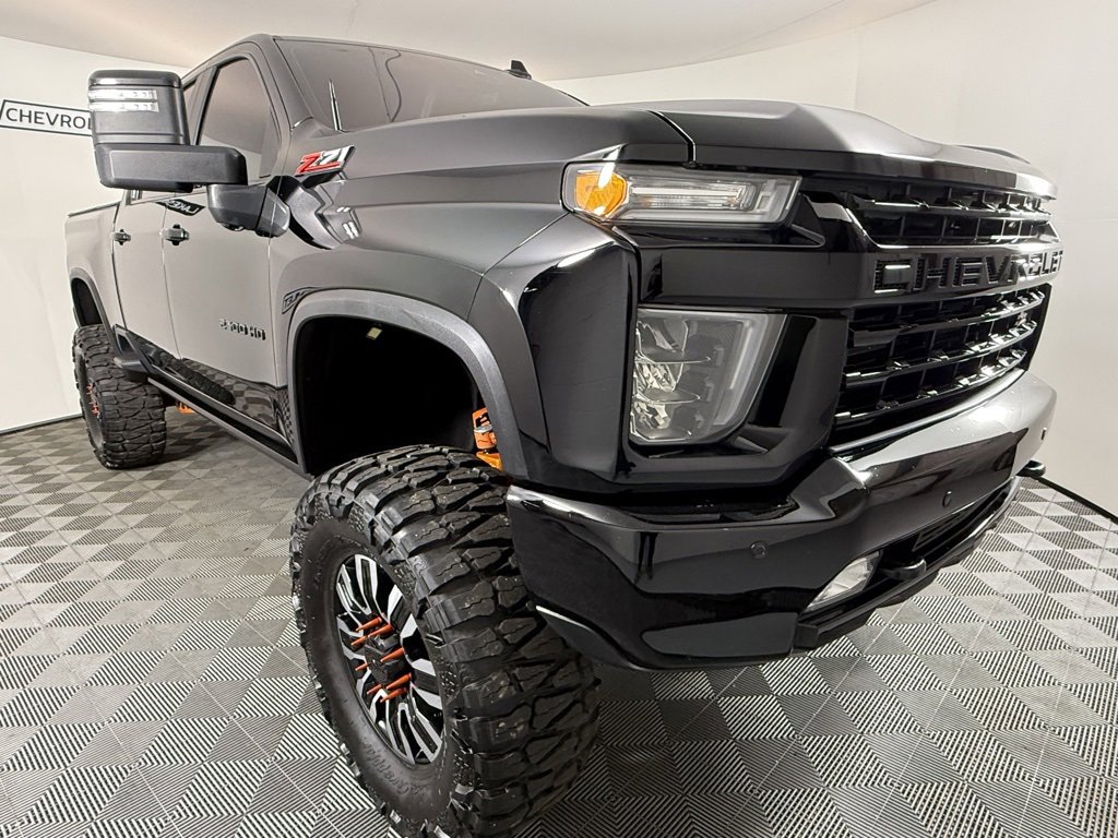 Used 2022 Chevrolet Silverado 2500 LTZ w/ LTZ Plus Package image 8