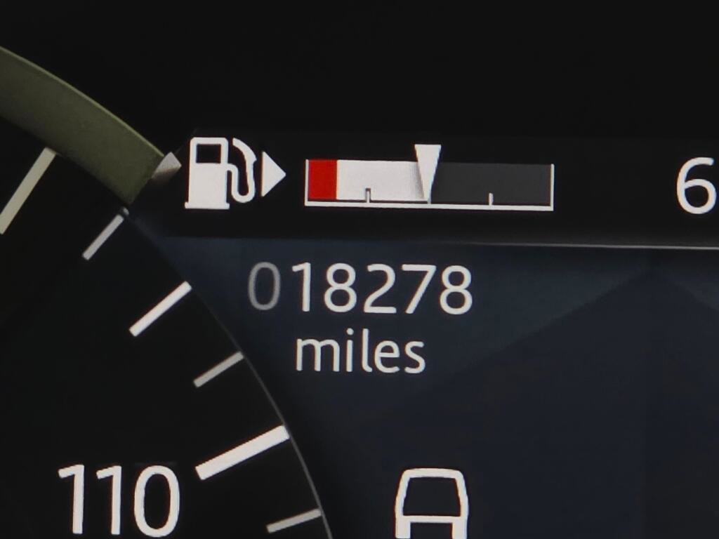 Used 2023 Land Rover Range Rover Evoque S image 38