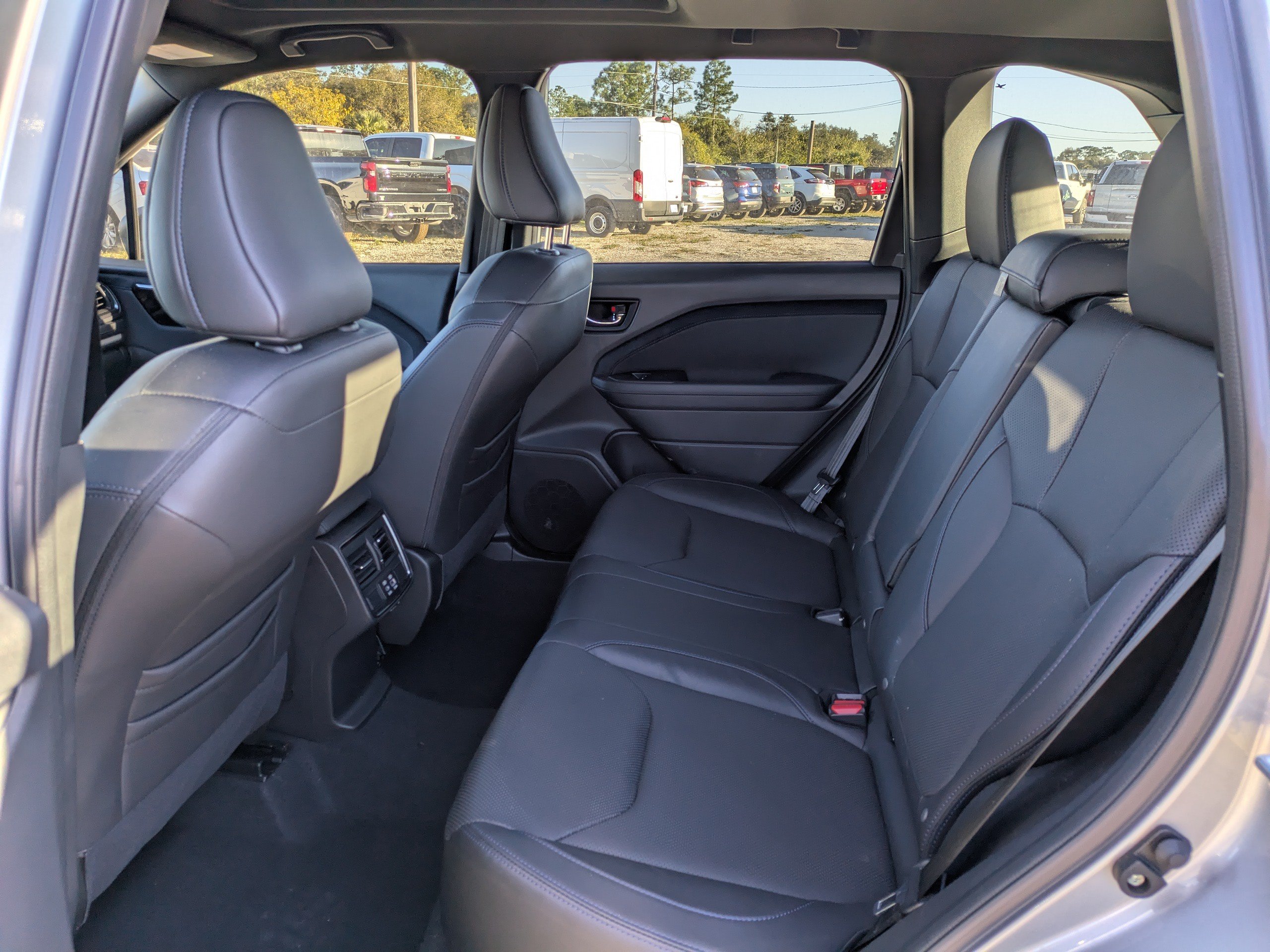 Used 2025 Subaru Forester Limited AWD/4WD image 13