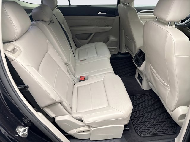 Used 2021 Volkswagen Atlas SE image 18