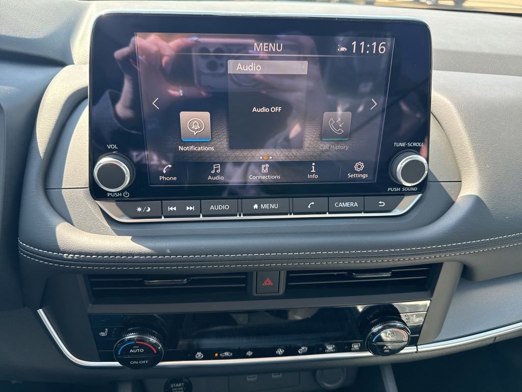 New 2026 Nissan Rogue SV AWD/4WD image 17
