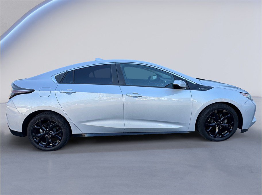 Used 2017 Chevrolet Volt Premier w/ Driver Confidence II Package FWD image 7