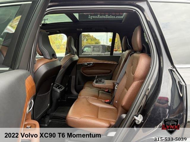 Used 2022 Volvo XC90 T6 Momentum image 34