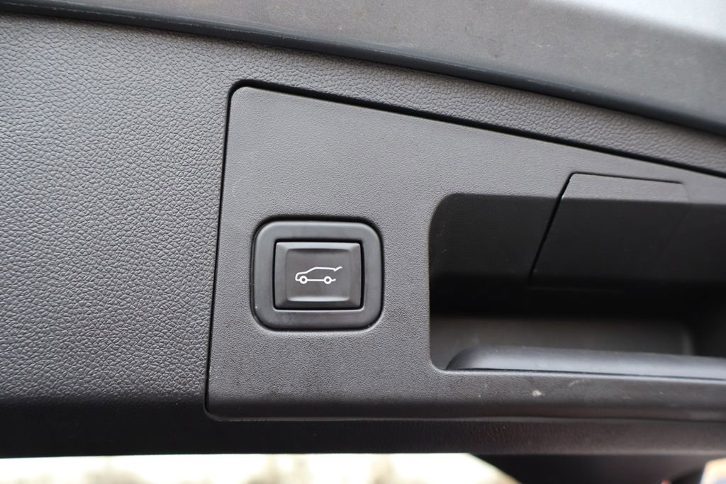 Used 2023 Cadillac XT4 Premium Luxury w/ Enhanced Visibility Package image 26