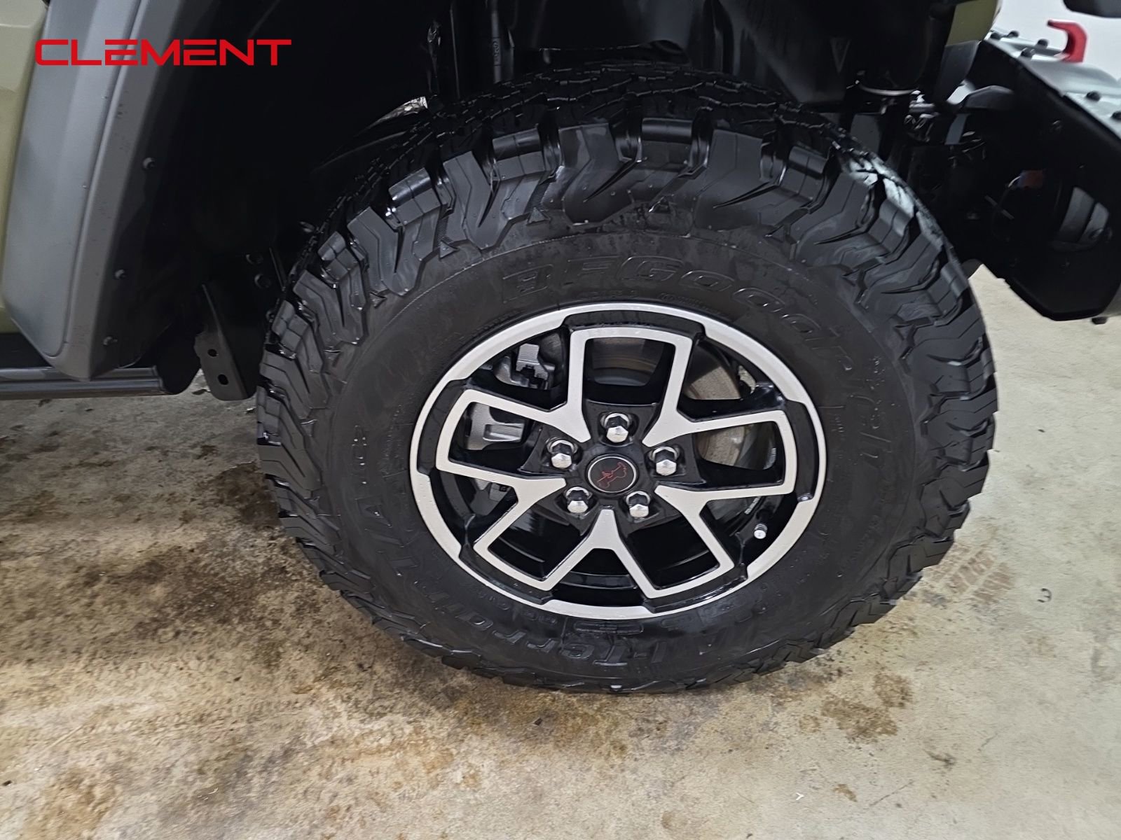 Used 2025 Jeep Wrangler Unlimited Rubicon w/ Steel Bumper Group image 32