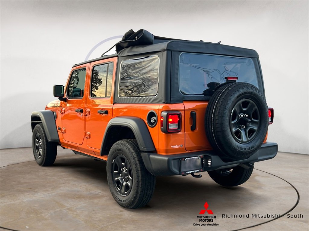 Used 2025 Jeep Wrangler Sport image 5