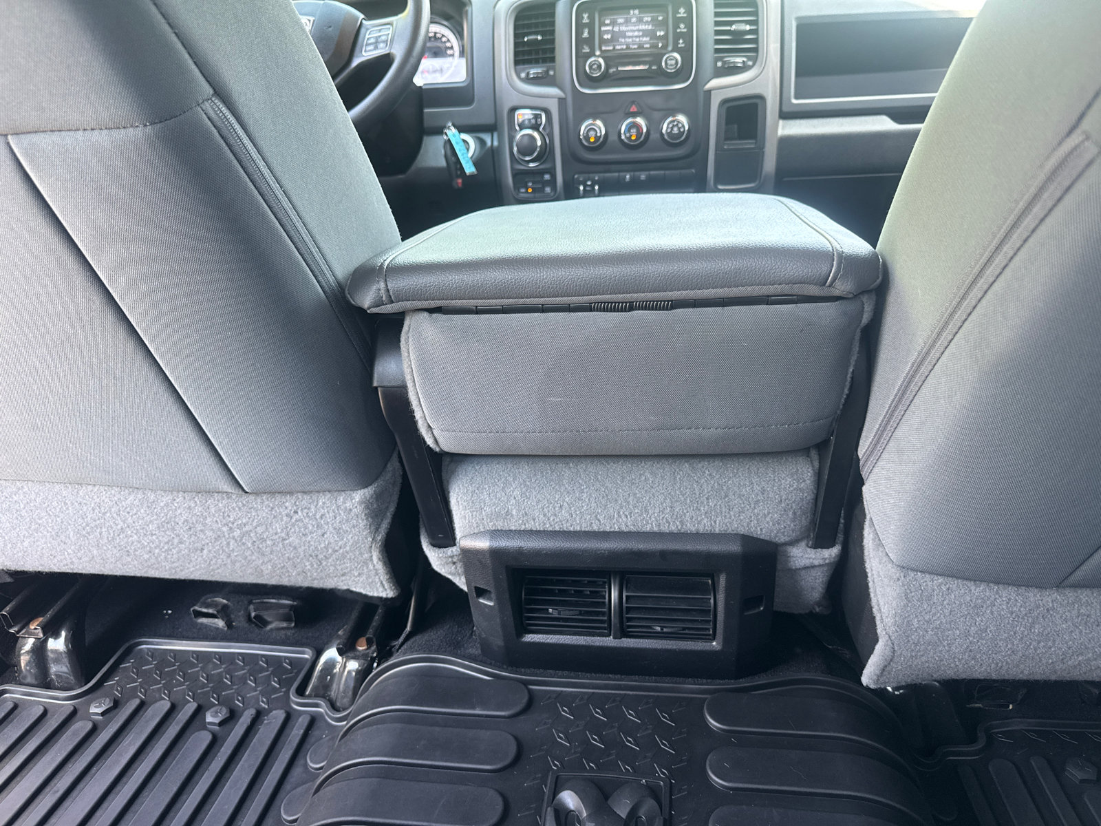 Used 2018 RAM 1500 Express w/ Wheel & Sound Group AWD/4WD image 8