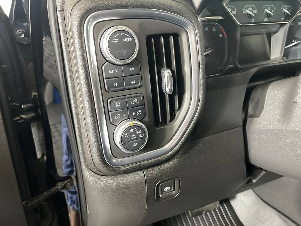 Used 2020 GMC Sierra 1500 AT4 w/ AT4 Premium Package AWD/4WD image 29