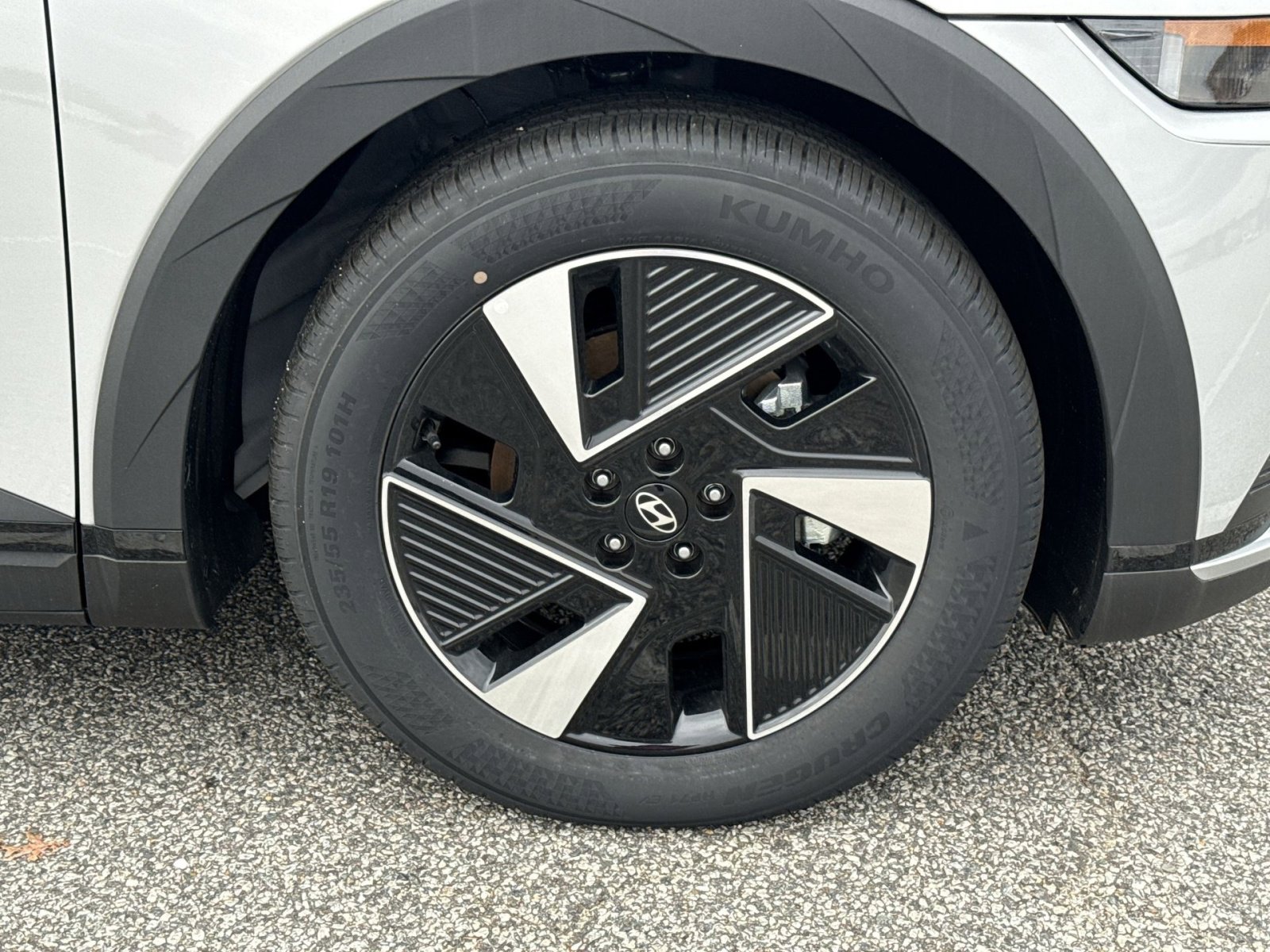 New 2025 Hyundai Ioniq 5 SEL image 12