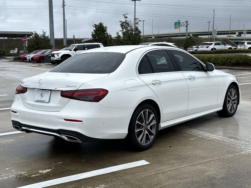 Used 2023 Mercedes-Benz E 350 4MATIC Sedan image 11