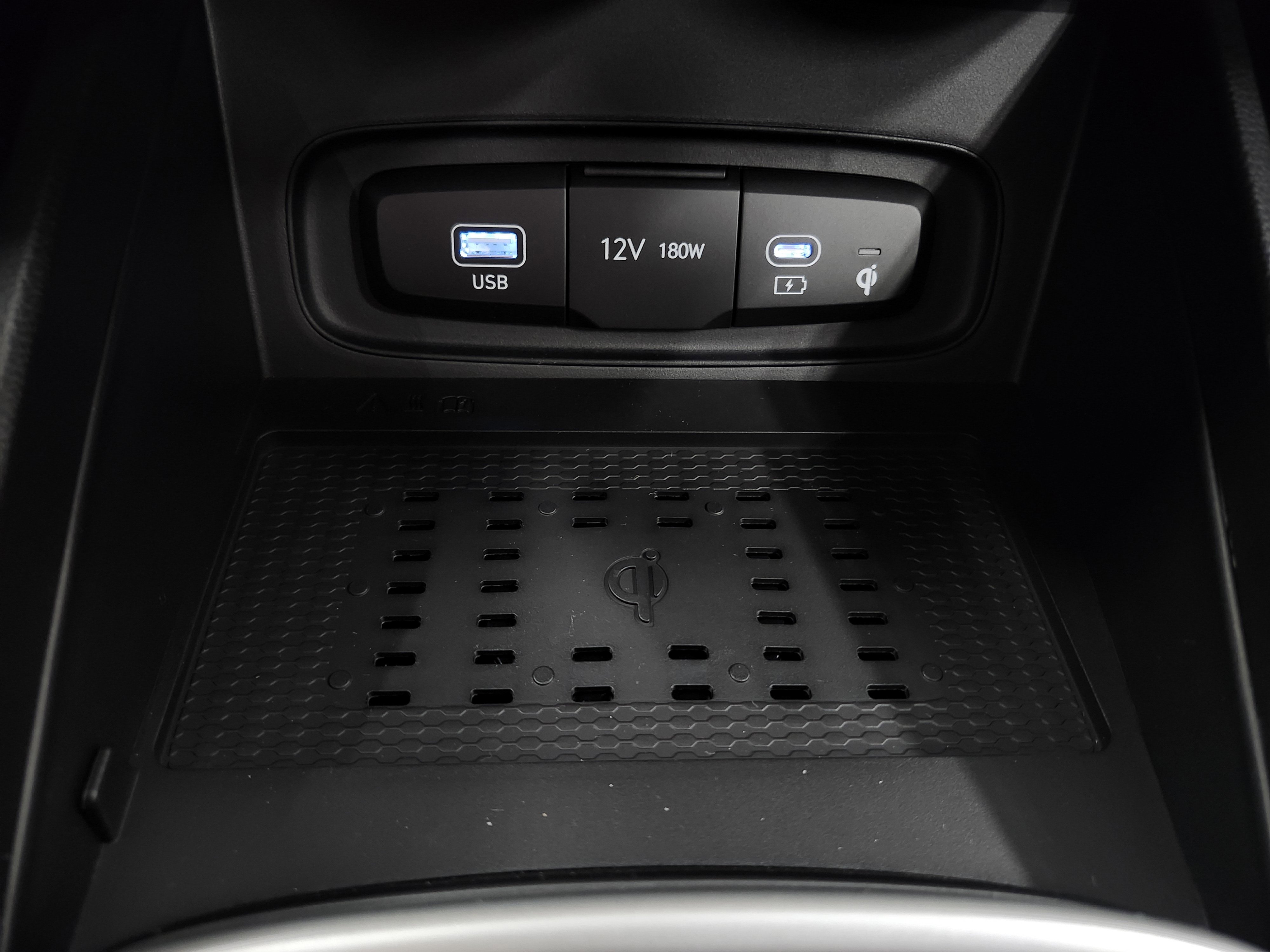 New 2026 Hyundai Venue SEL image 9