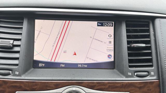 Used 2019 Nissan Armada Platinum image 13