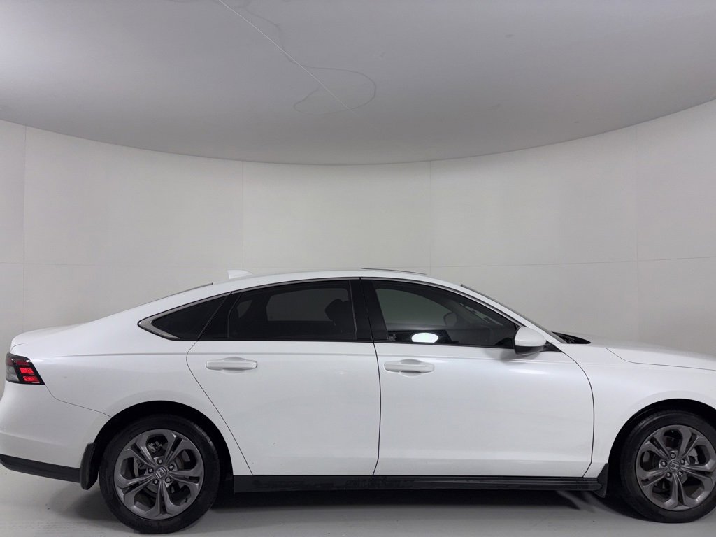 Certified 2024 Honda Accord EX image 4