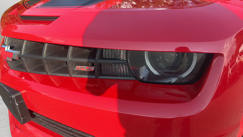 Used 2011 Chevrolet Camaro SS w/ LPO, Ground Effects Package RWD image 32