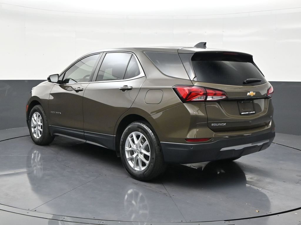 Used 2024 Chevrolet Equinox LT image 3