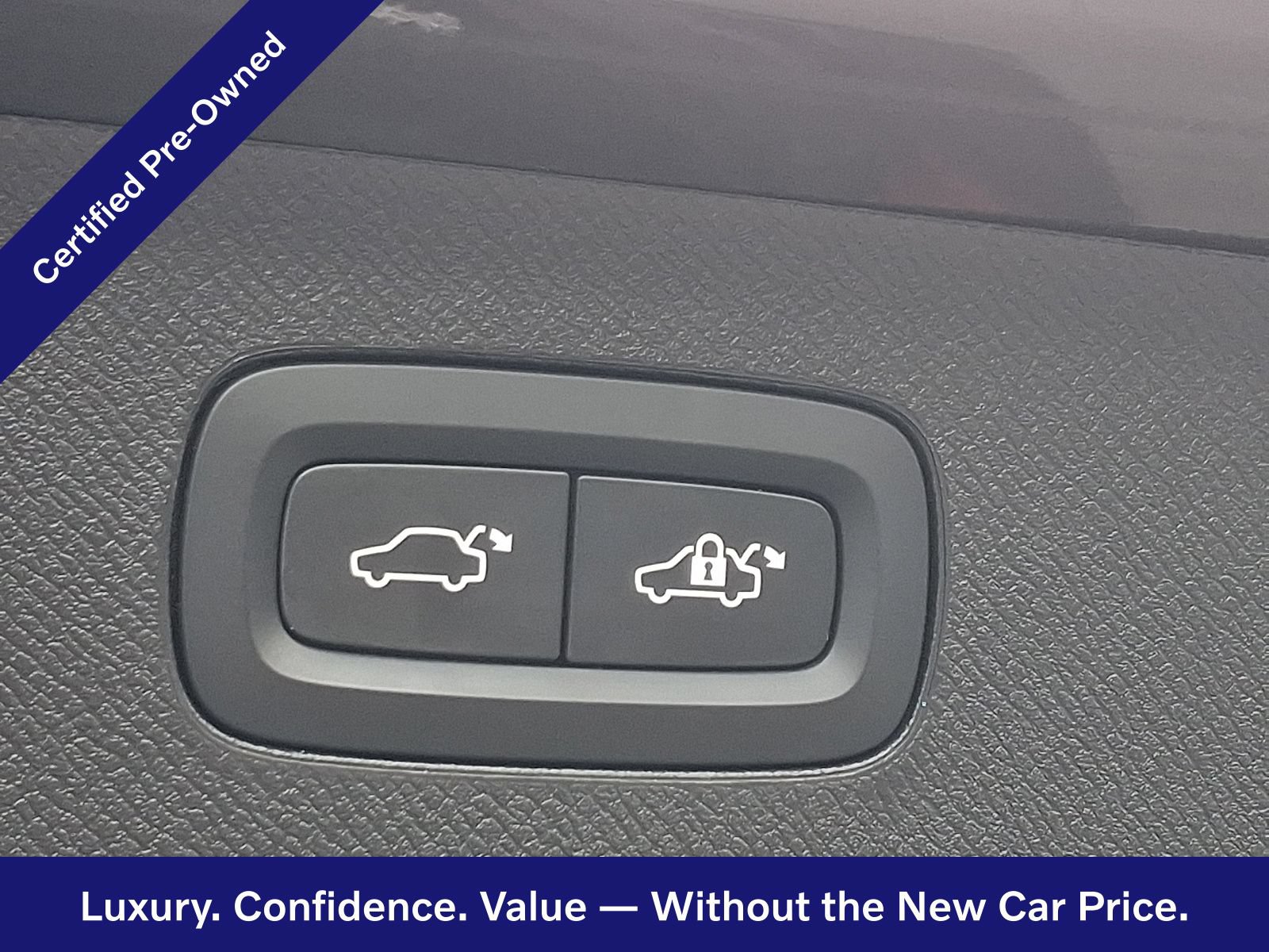 Certified 2023 Volvo XC90 B6 Core w/ Protection Package Premier AWD/4WD image 30