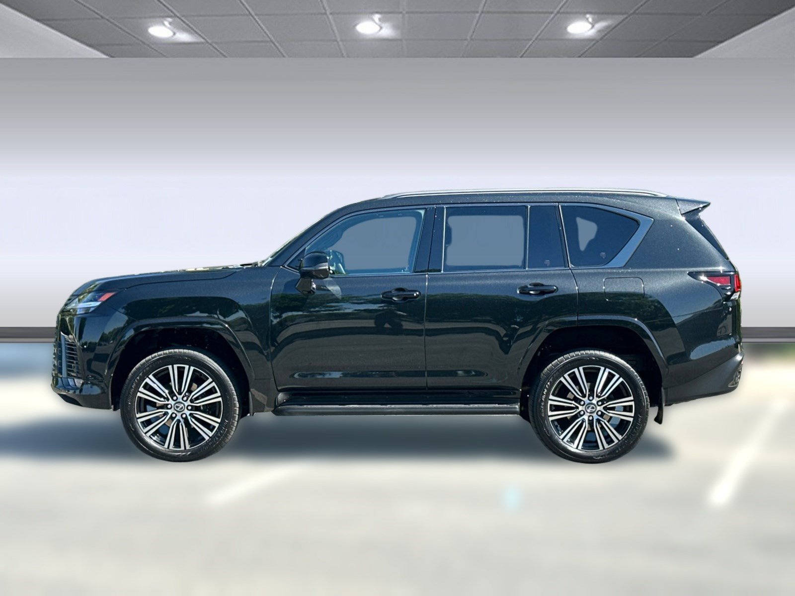 Certified 2024 Lexus LX 600 4WD w/ Appearance Package image 2
