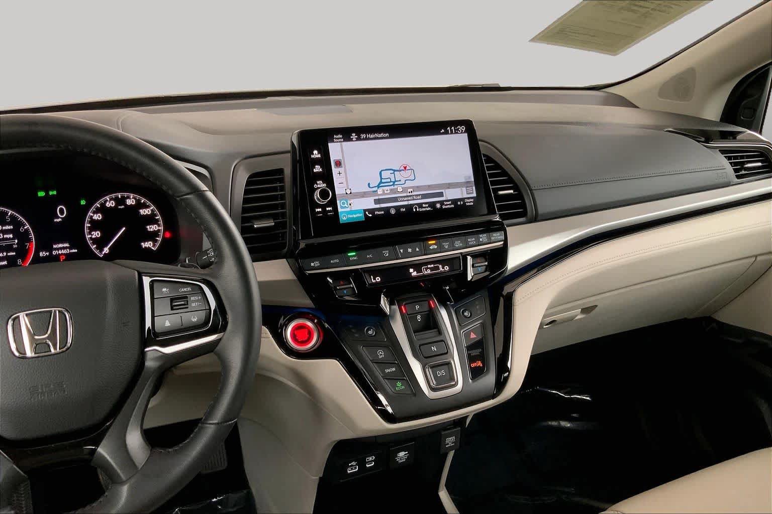 Used 2025 Honda Odyssey Touring image 7