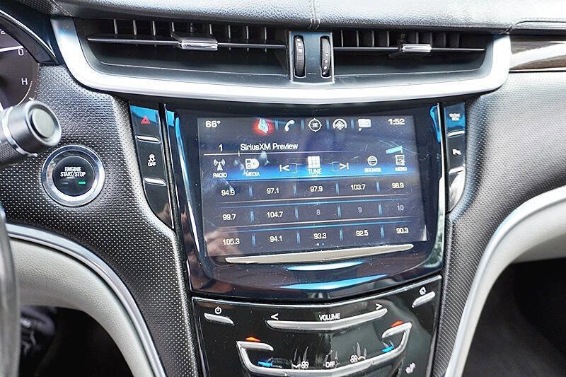 Used 2017 Cadillac XTS Luxury image 24