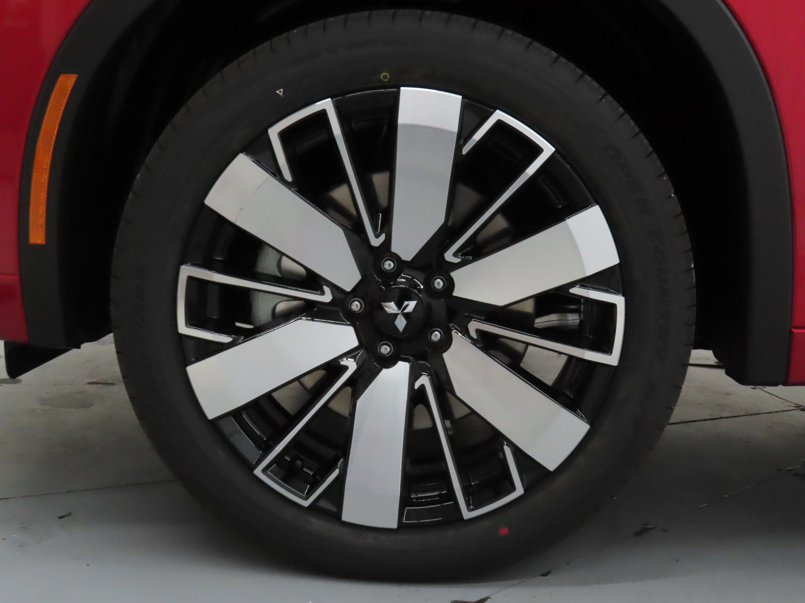 New 2026 Mitsubishi Outlander SEL FWD image 28
