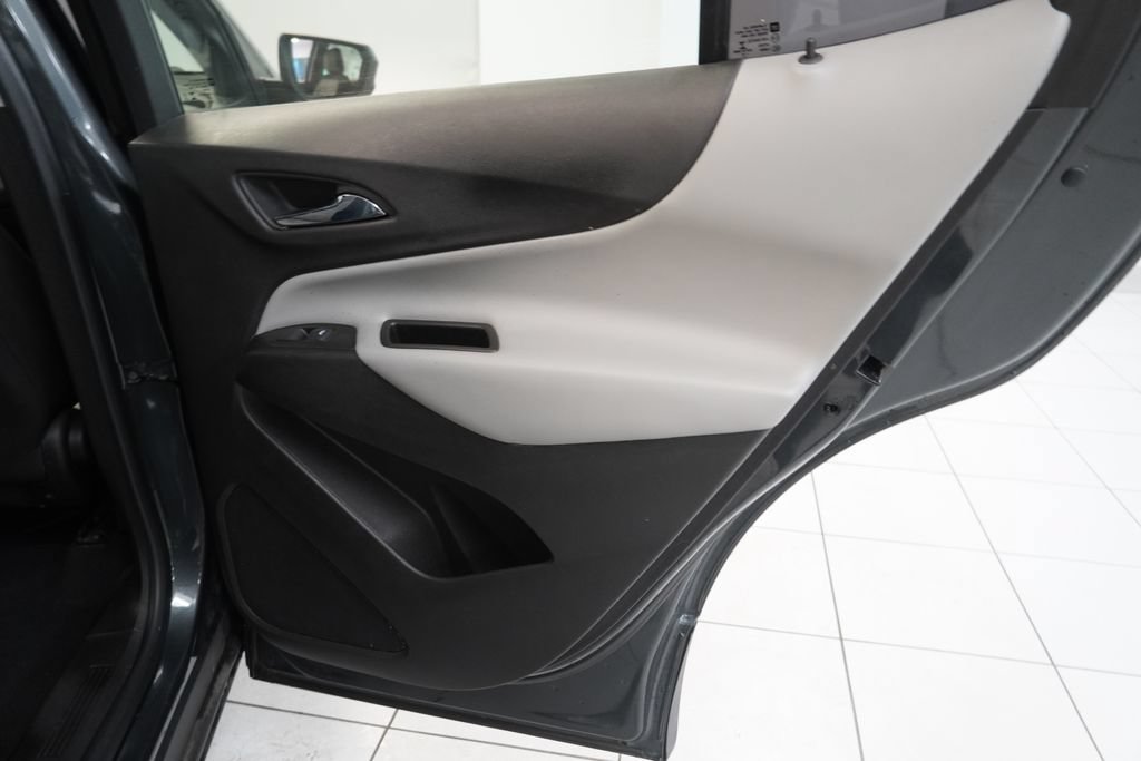 Used 2019 Chevrolet Equinox LS FWD image 31
