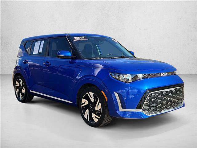 Used 2023 Kia Soul GT-Line FWD image 3