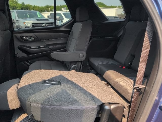 Used 2022 Chevrolet Traverse LT FWD image 39