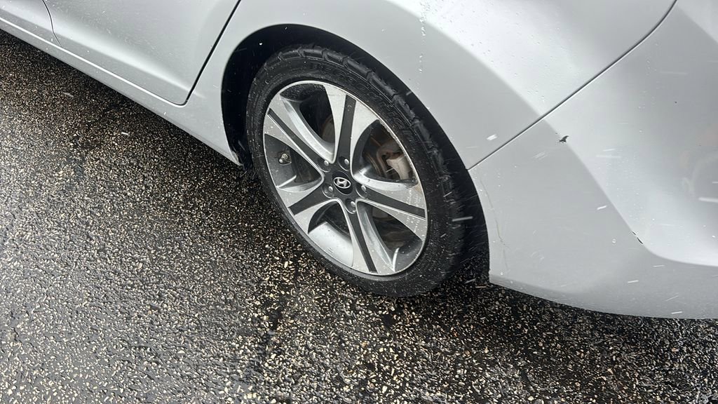 Used 2014 Hyundai Elantra Sport image 9