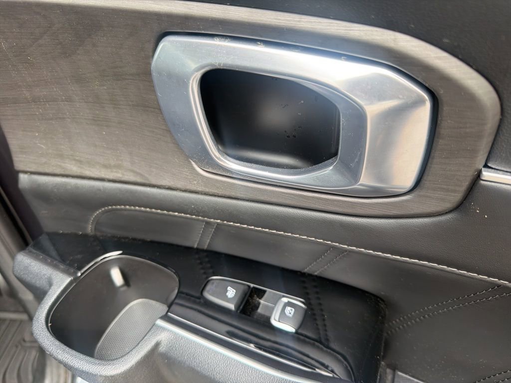 Used 2024 Kia Sorento SX Prestige image 30