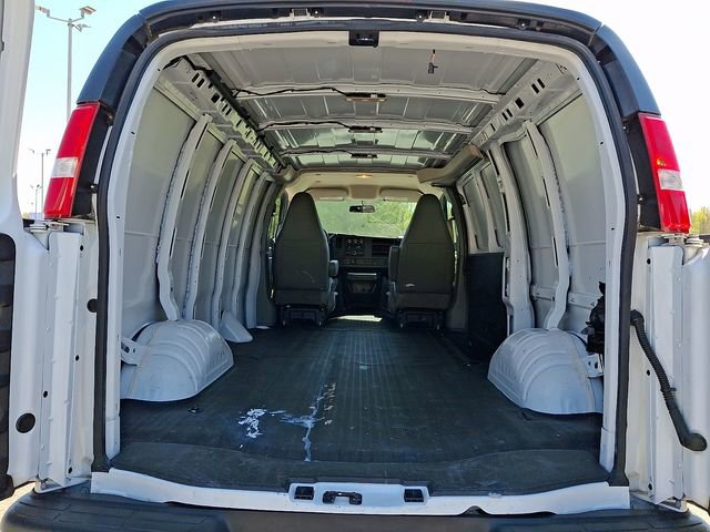 Used 2019 Chevrolet Express 2500 w/ Driver Convenience Package image 28