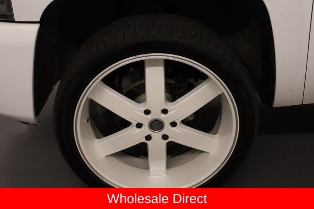Used 2007 Chevrolet Silverado 1500 LT w/ 1LT Convenience Package AWD/4WD image 7
